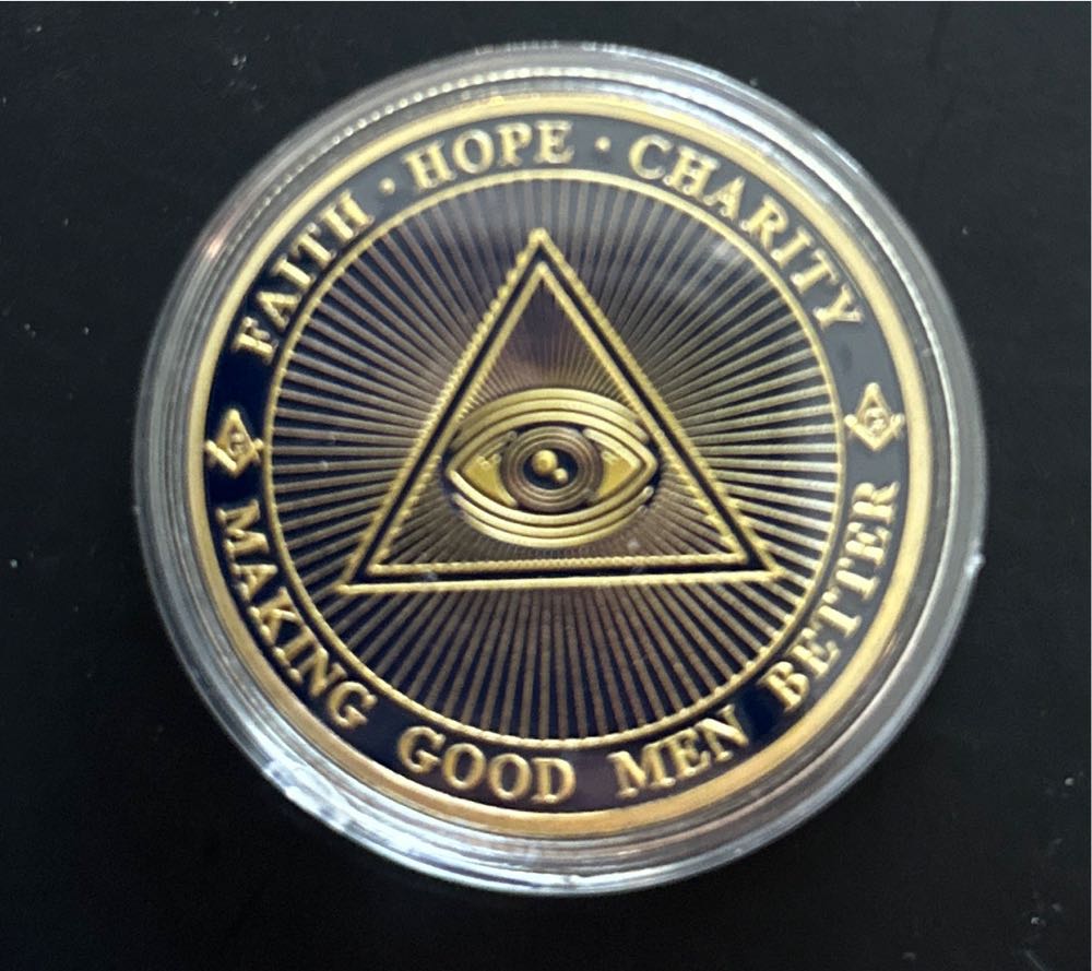 Brotherhood A Way Of Life Golden  coin collectible [Barcode 35420124242] - Main Image 2