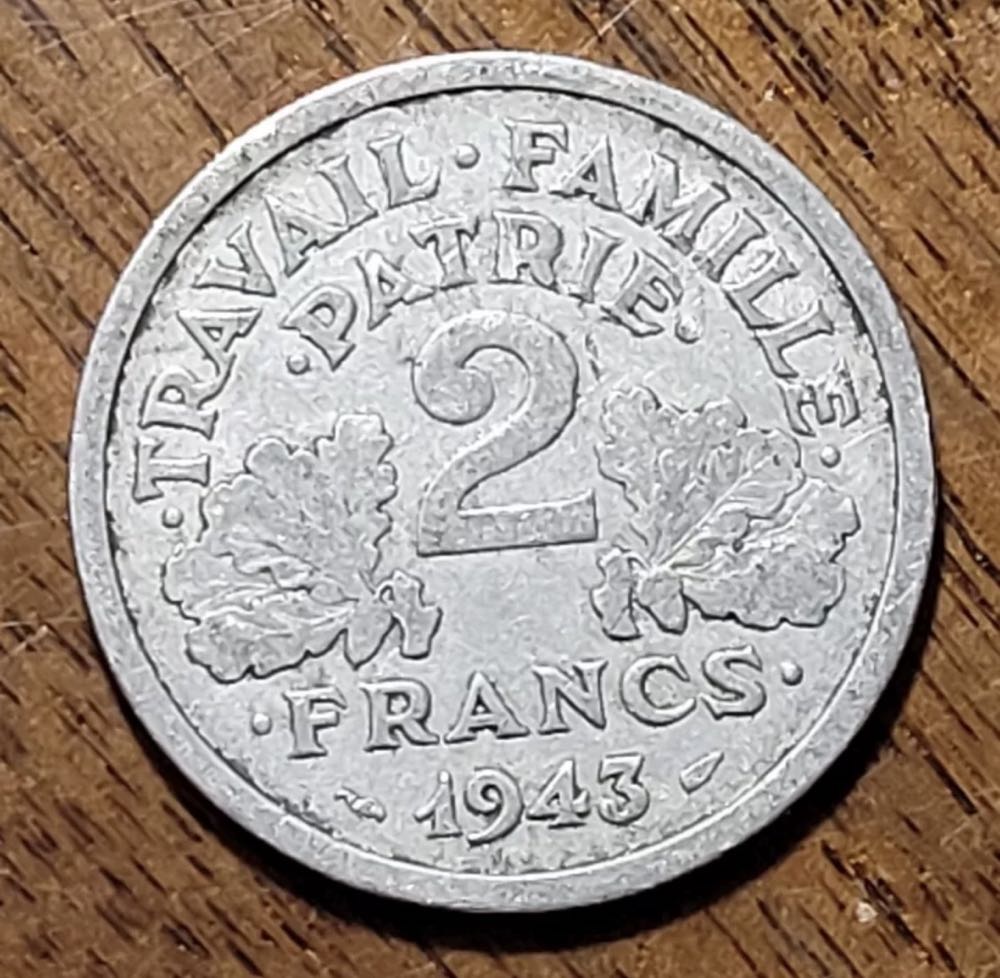 2004 TW Year of Monkey Gold Pendant