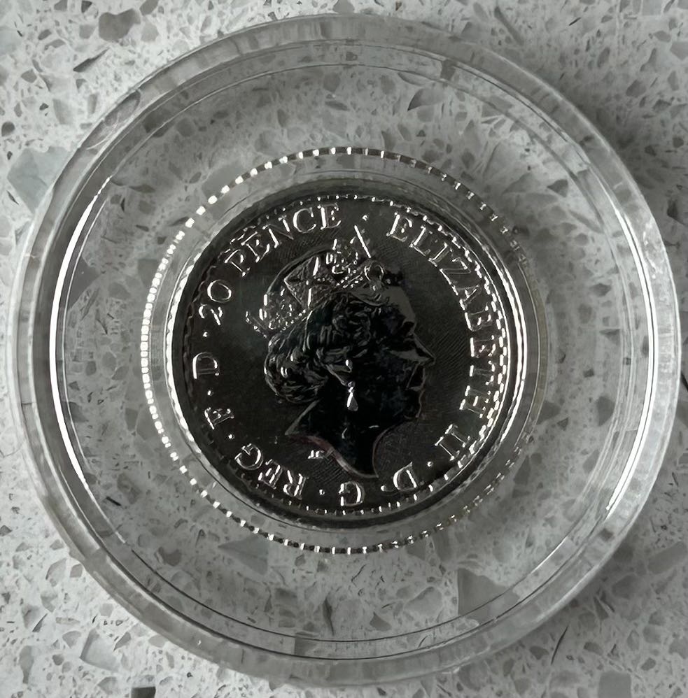 2021 Britannia - 1/10th Silver  coin collectible - Main Image 2