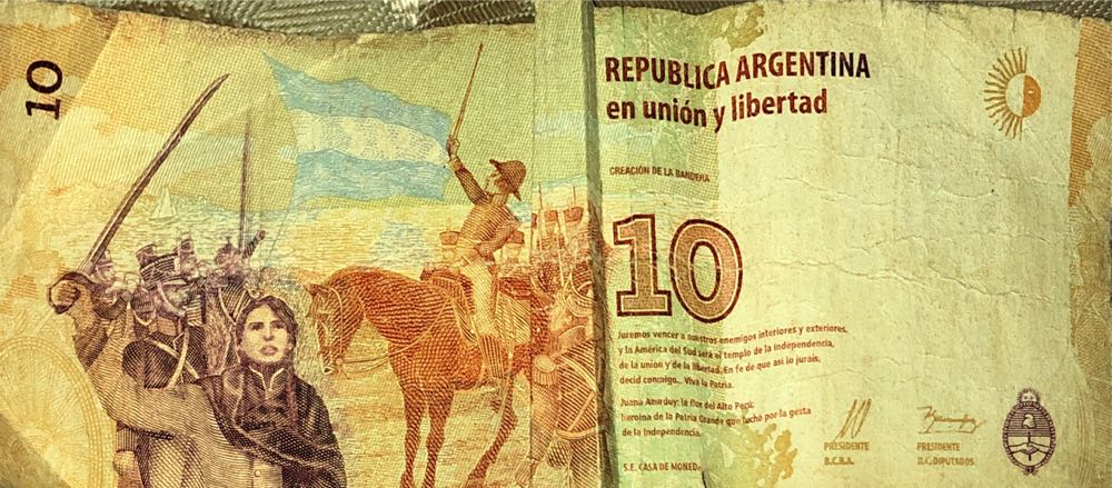 10 Pesos  coin collectible - Main Image 2