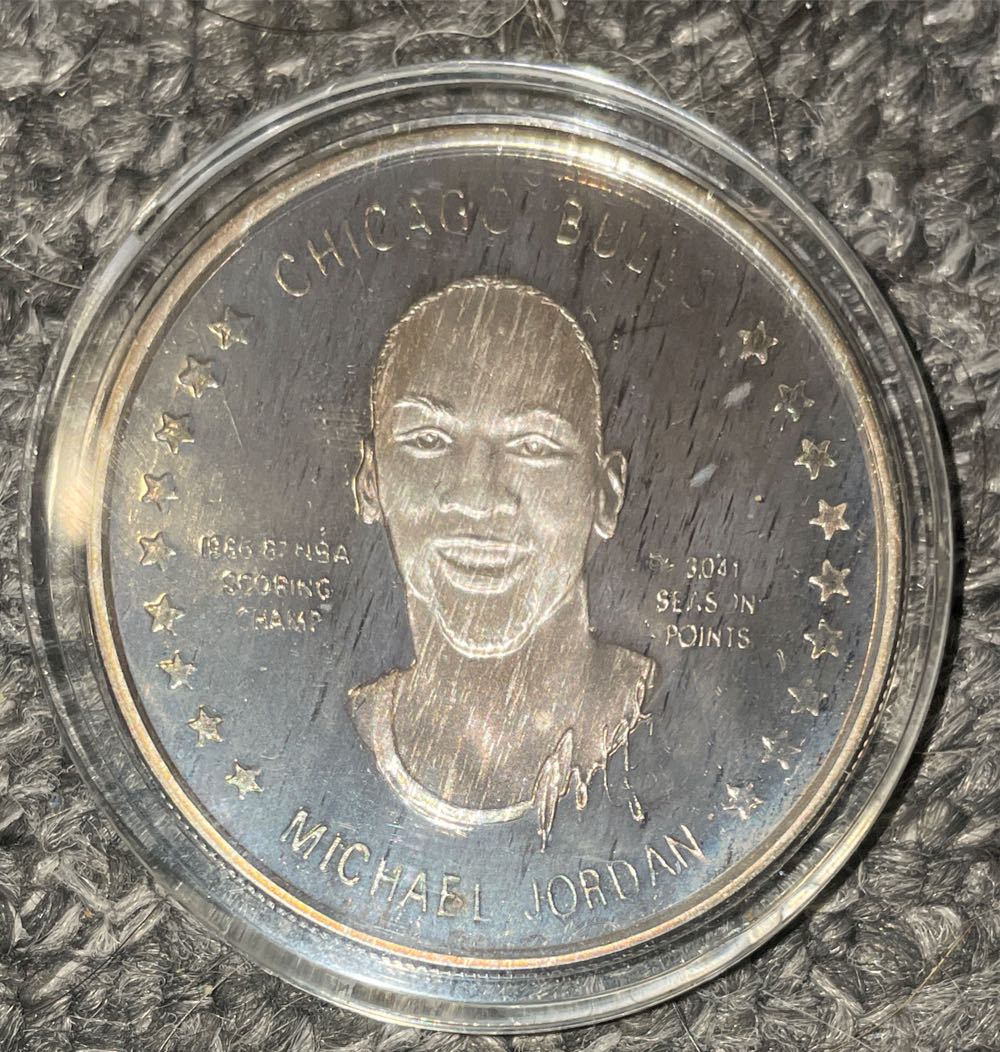 1989-1990 Chicago Bulls Michael Jordan Coin  coin collectible - Main Image 3