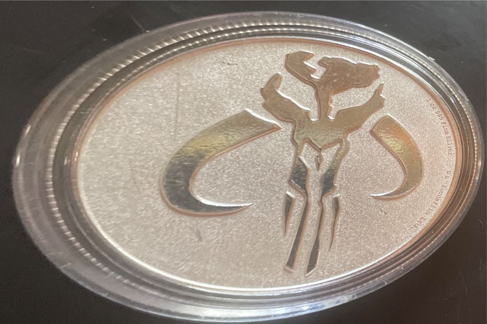 Mandalorian mythosaur  coin collectible - Main Image 1