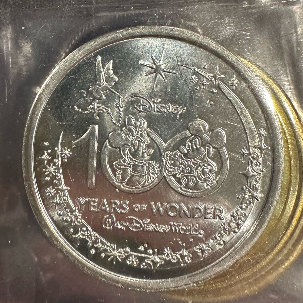 Disney’s 100 Years Of Wonder Medallion - Raya  coin collectible - Main Image 2
