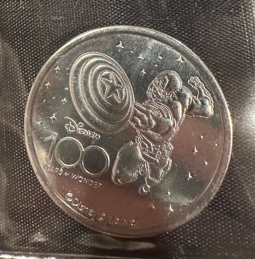 Fanattik Gryffindor Quidditch Captain Metal Crest