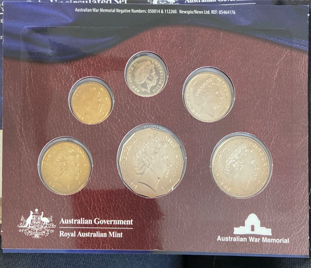 2005 Uncirculated Coin Set  coin collectible - Main Image 3