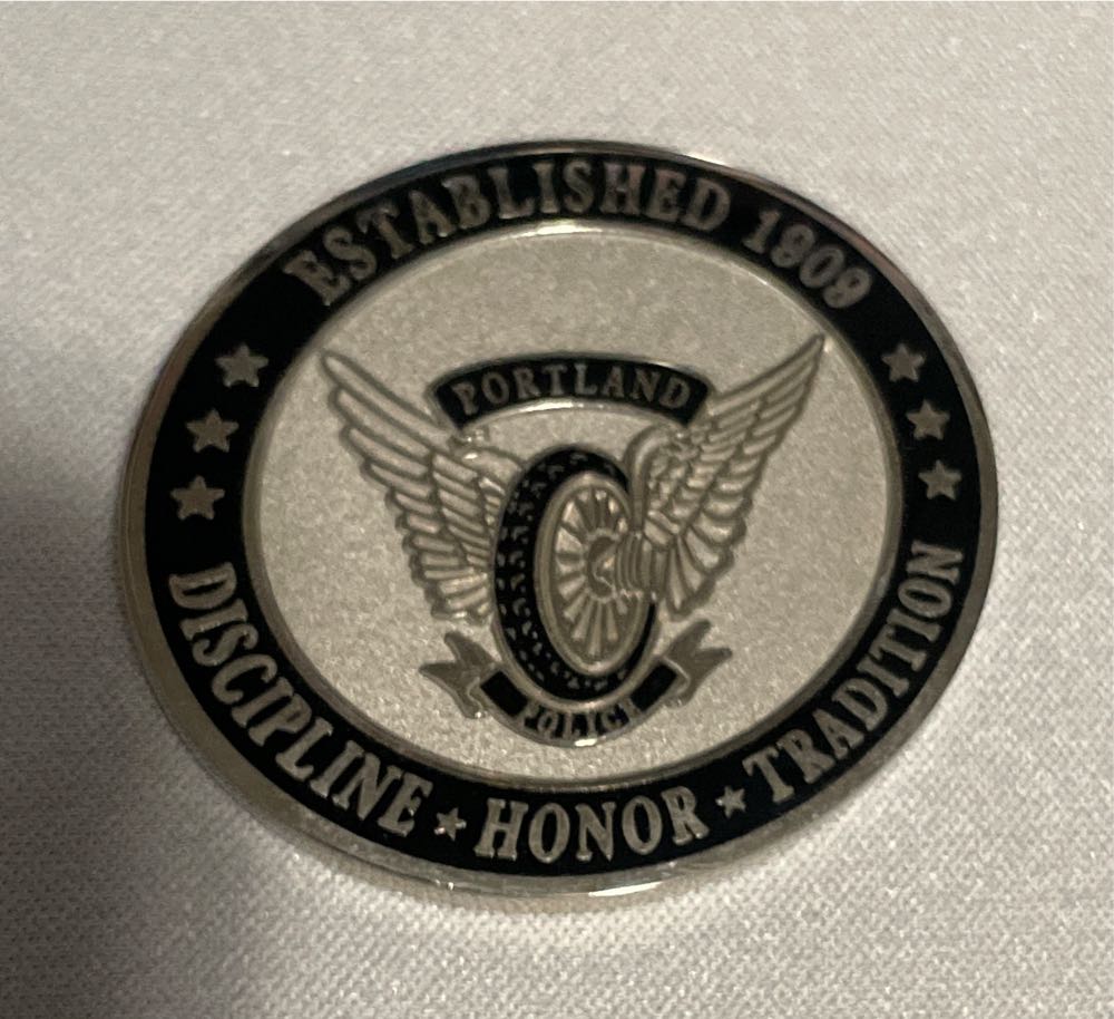 Portland Police Bureau Traffic Division Challenge Coin  coin collectible - Main Image 2