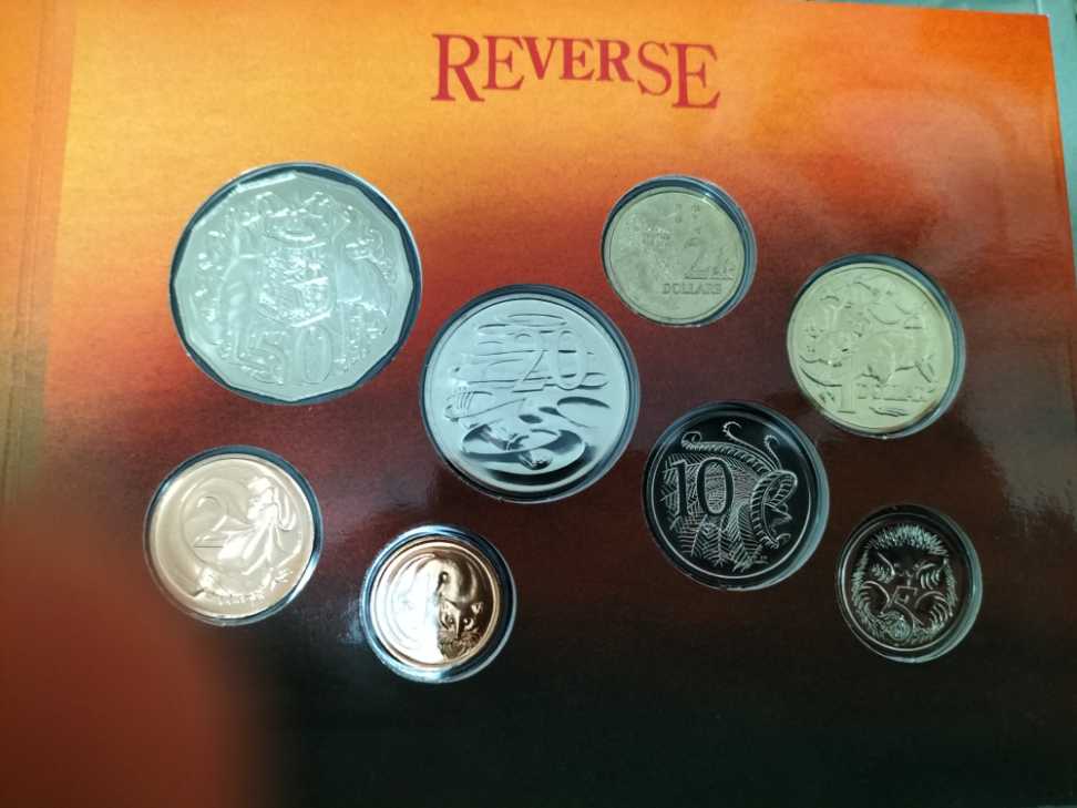 1989 Mint  coin collectible - Main Image 3