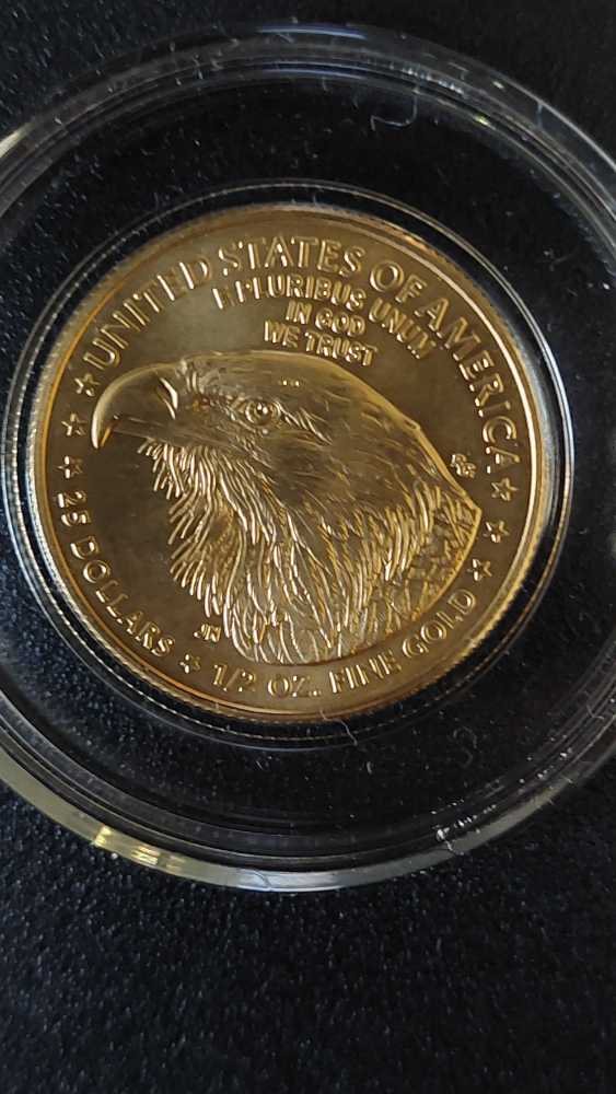 Gold Eagle .5oz  coin collectible - Main Image 2