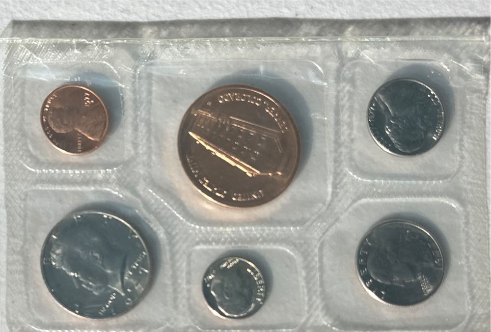 American 1969 D 1 Cent “Lincoln Memorial Cent” Penny (Mom’s Collection)