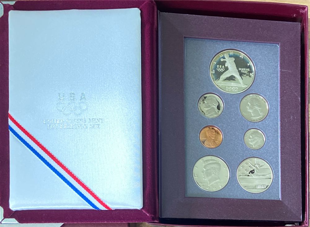 United States Mint 1992 Prestige Set  coin collectible - Main Image 3