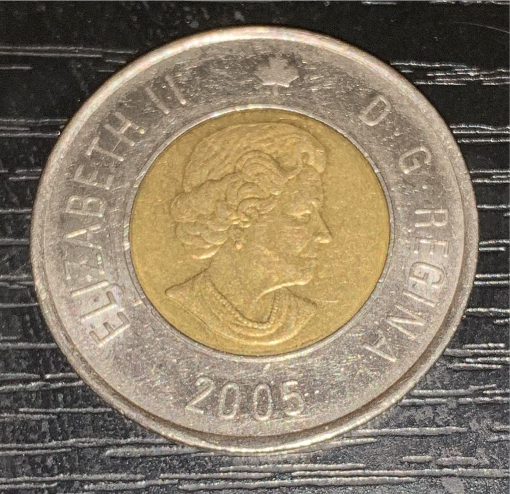 2 Dollars - Elizabeth II (Polar bear, date bottom)  coin collectible - Main Image 2