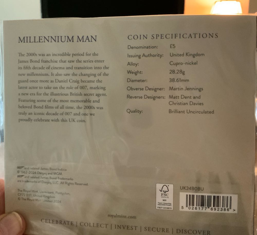 James Bond - six decades - 2000s  coin collectible [Barcode 5026177692386] - Main Image 2