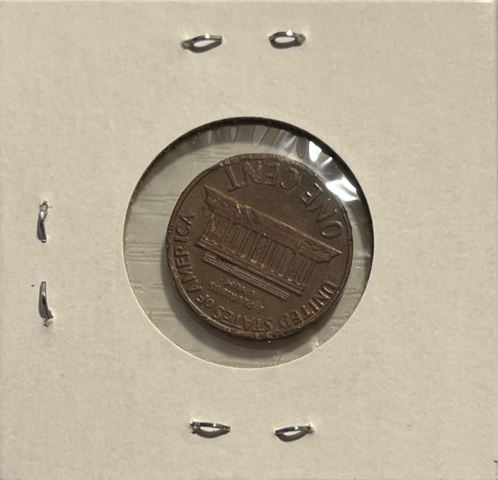 American 1970 1 Cent “Lincoln Memorial Cent” Penny (Mom’s Collection)  coin collectible - Main Image 2