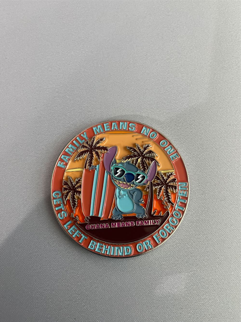 Walt Disney Aulani Stitch  coin collectible - Main Image 2