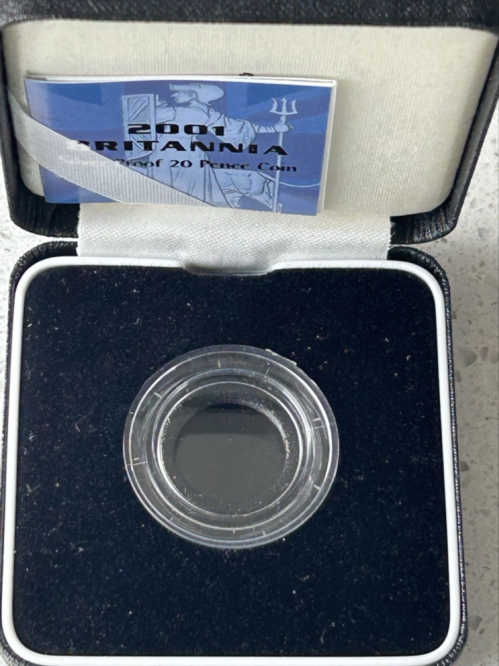 2001 Britannia - Proof 1/10th Silver  coin collectible - Main Image 3