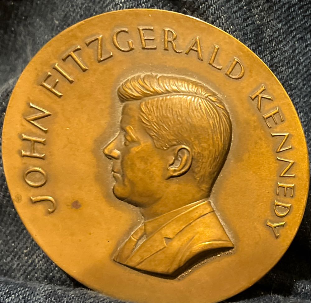 Royal Wedding Hrh Prince William & Catherine And Mint Kate Official Pound 5 Five Pack The Uk