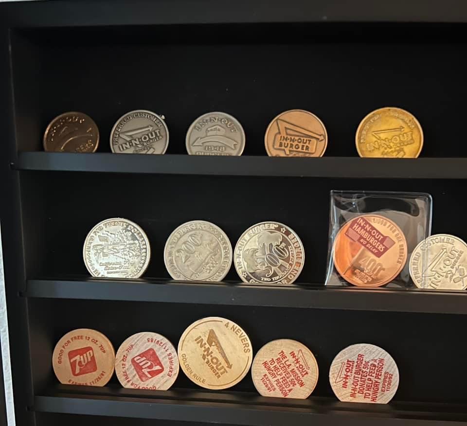 In-n-Out (????) $10 Coin  coin collectible - Main Image 2