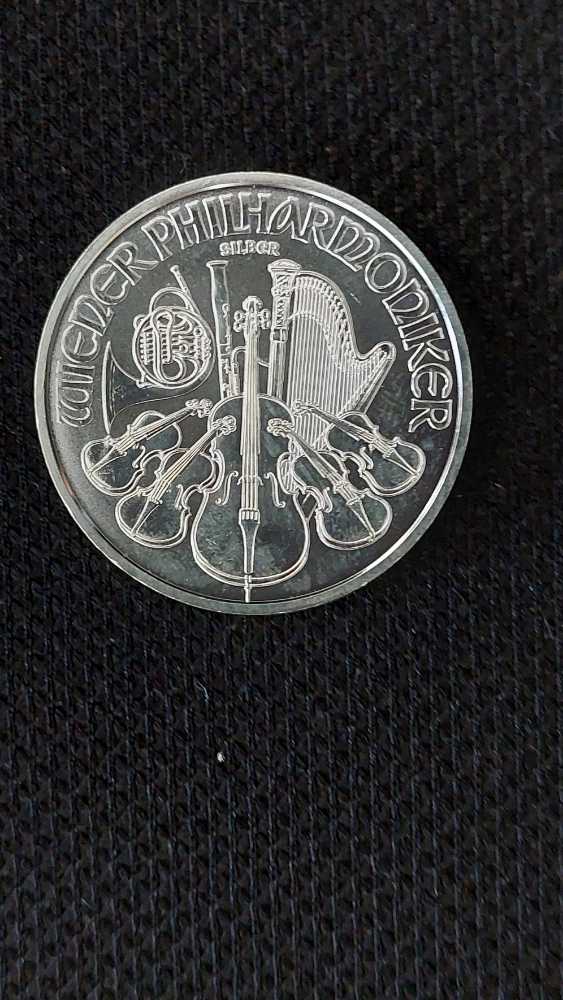 Austrrian Philharmonic Silver Bullion  coin collectible - Main Image 2