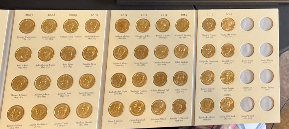 Presidential Dollars Book Starting 2007  coin collectible [Barcode 675346100396] - Main Image 3