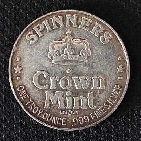 Crown Mint Spinner  coin collectible - Main Image 2