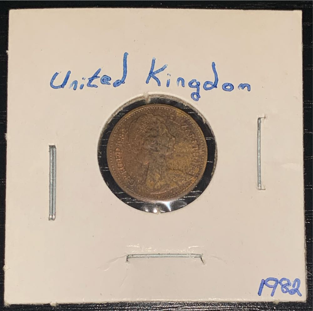 ½ Penny - Elizabeth II (2nd portrait)  coin collectible - Main Image 2