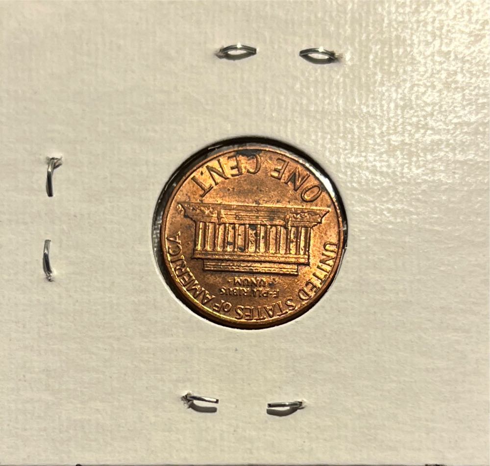 American 1983 D 1 Cent “Lincoln Memorial Cent” Penny (Mom’s Collection)  coin collectible - Main Image 2