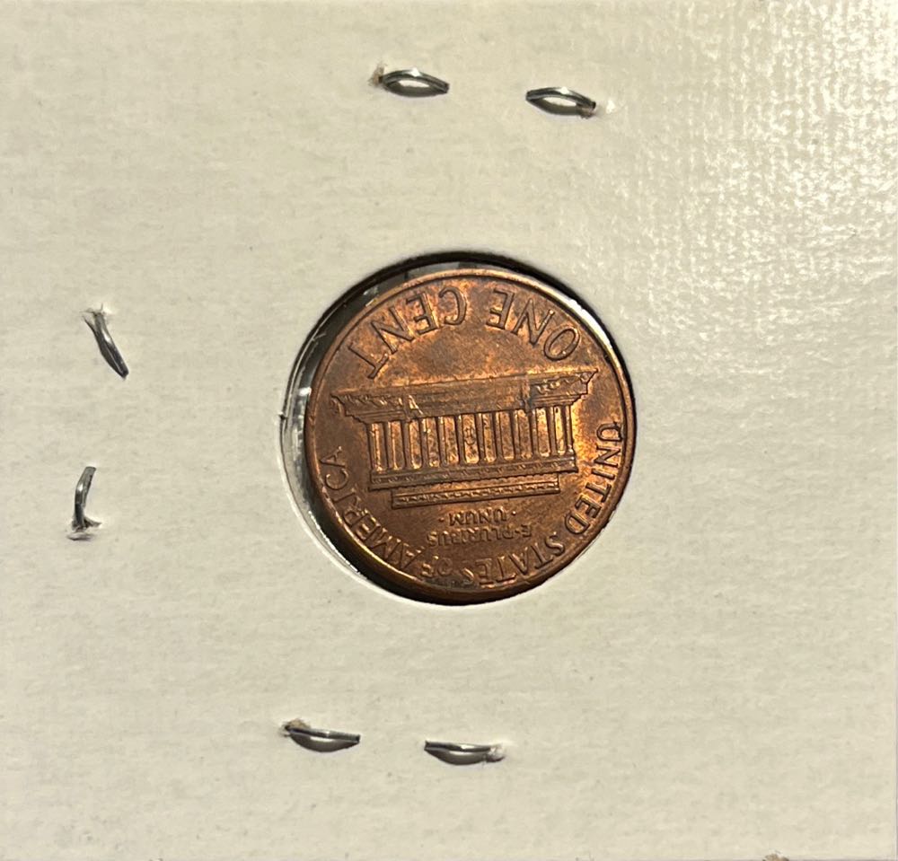 American 1988 D 1 Cent “Lincoln Memorial Cent” Penny (Mom’s Collection)  coin collectible - Main Image 2