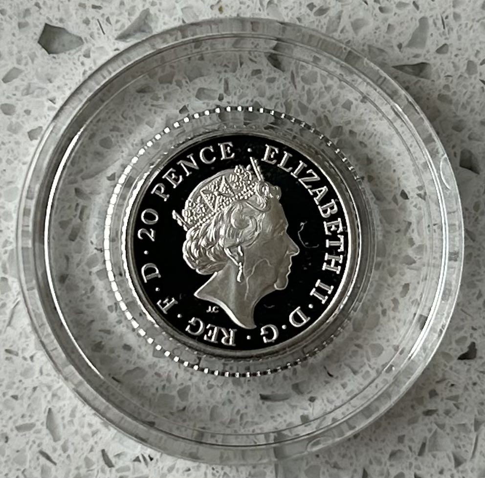 2019 Britannia - Proof 1/10th Silver  coin collectible - Main Image 2