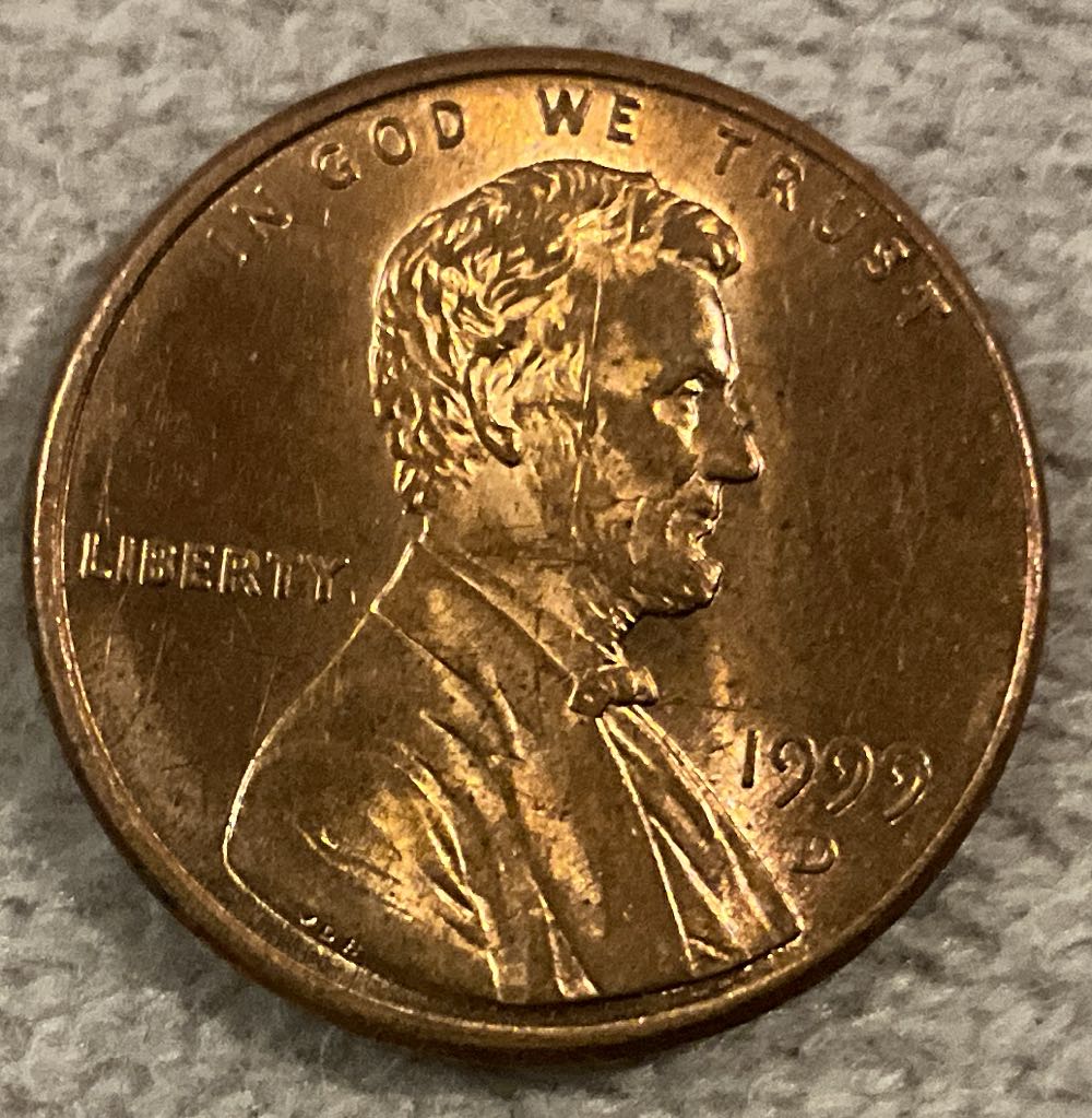 Zoeva Powerful Matte Waterproof Lip Liner Brown