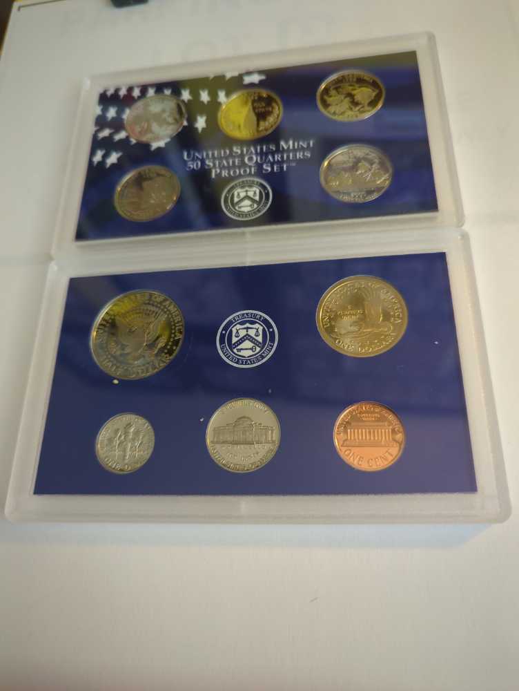 United States Mint Proof Set 2000  coin collectible - Main Image 2