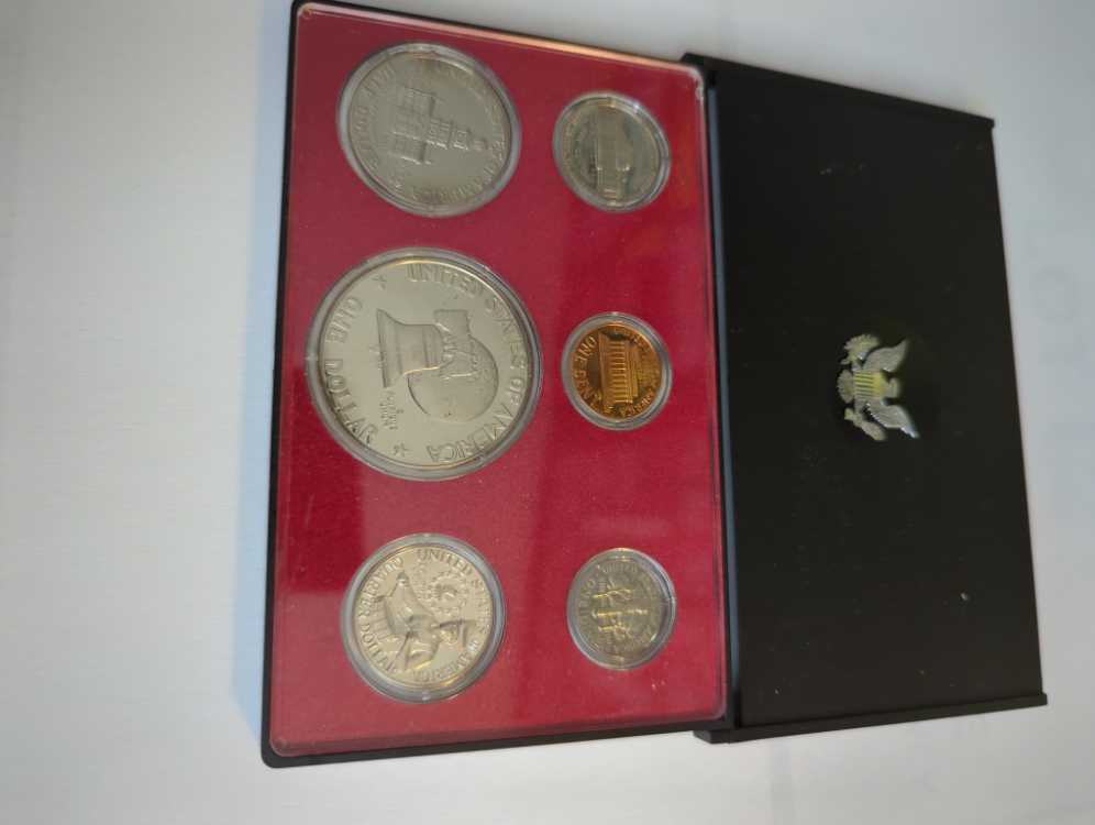 United States Proof Set 1975  coin collectible - Main Image 2