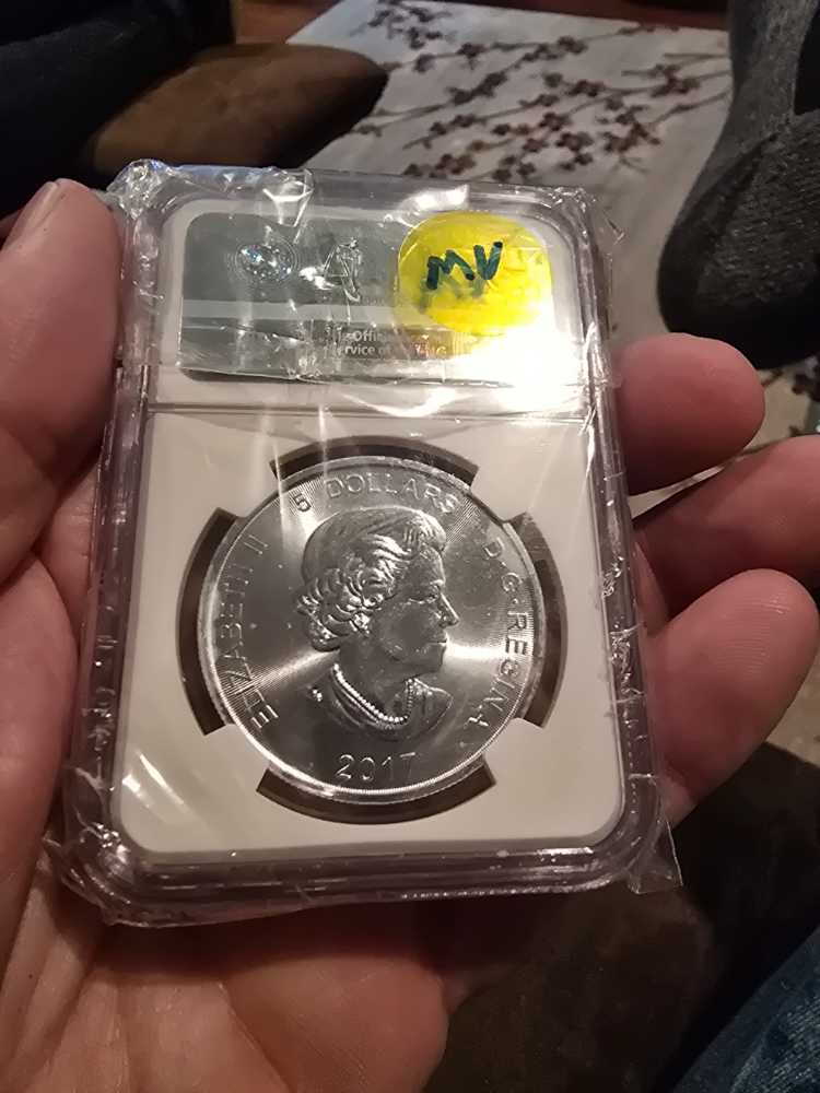 2017 Canada $5 Lynx MS69 NGC  coin collectible - Main Image 2