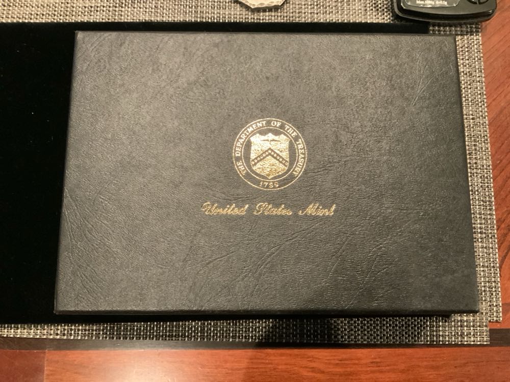 1984 Olympic Coin Set (6) Coins, 2 Gold, 4 Silver  coin collectible - Main Image 4