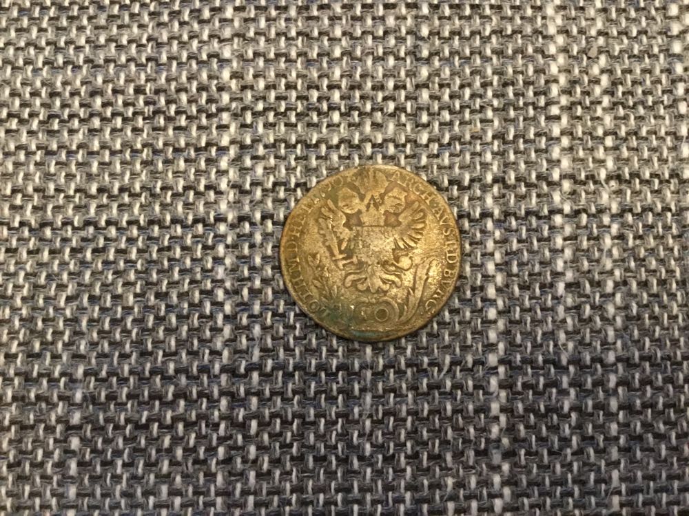 A012  coin collectible - Main Image 2