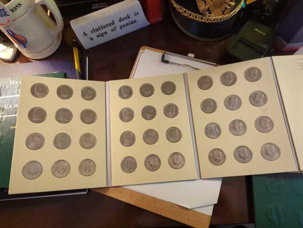 The Black Dog: Band 16 Sapphire Collins Big Cat