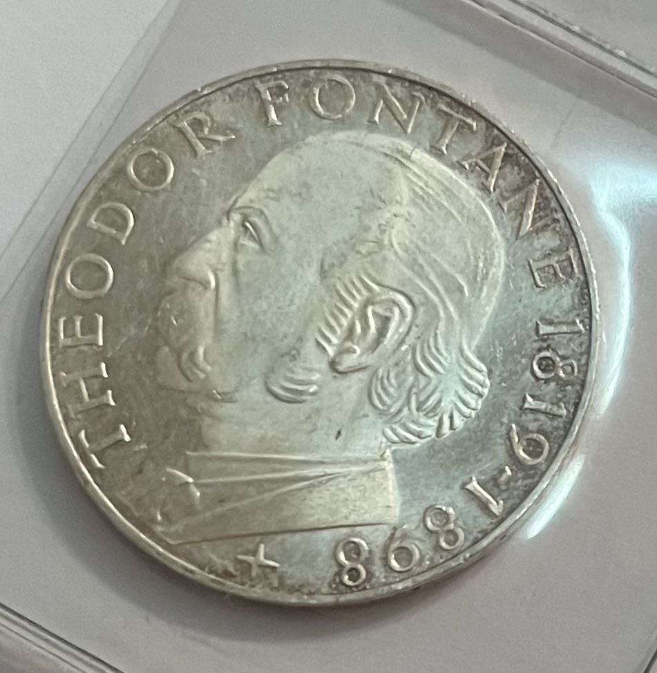 Tetris 40th Anniversary Tetrimino Shapes 7 Coin Set