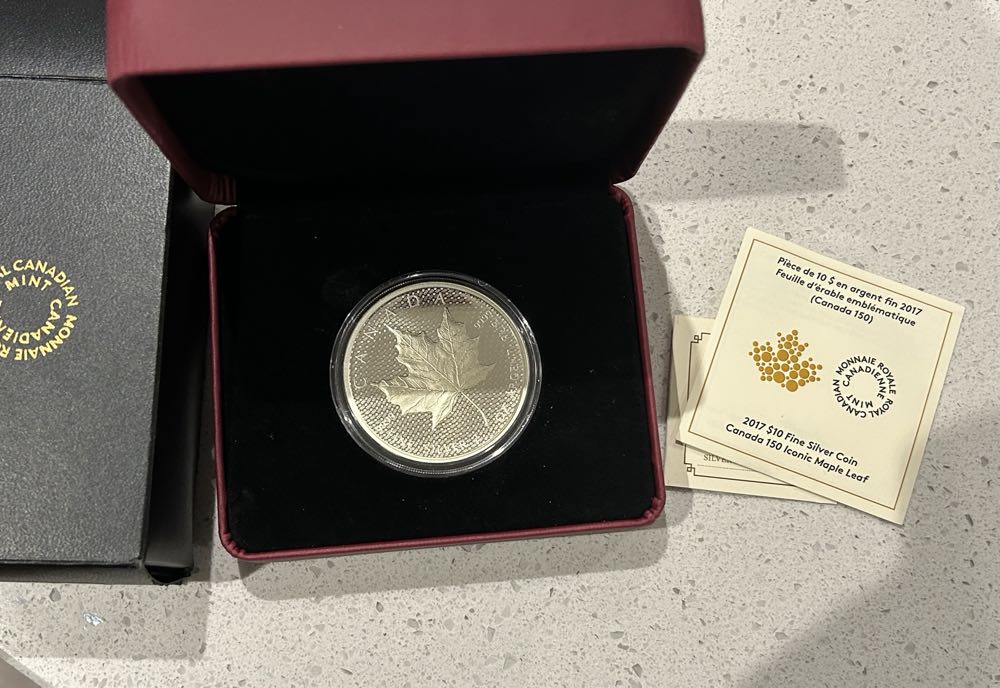 2017 Canadian Maple - Whispering Maple Leaves  coin collectible - Main Image 3