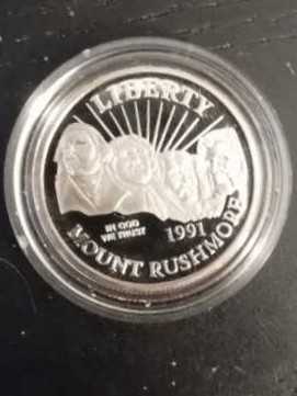 1991 Mount Rushmore Anniversary Half Dollar  coin collectible - Main Image 2