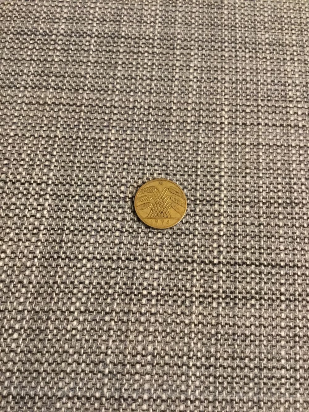 A016  coin collectible - Main Image 2