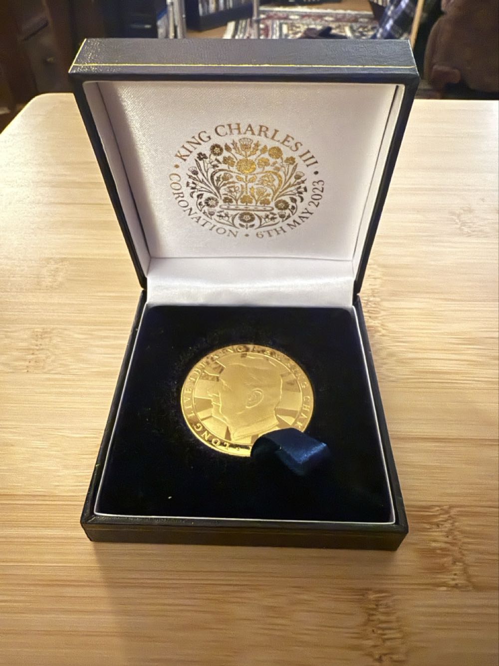 King Charles III Coronation Medal  coin collectible [Barcode 5060687194718] - Main Image 2