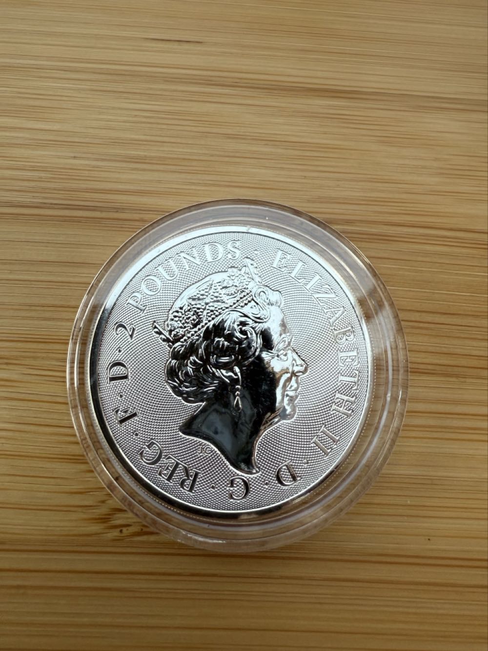Britania 1oz Silver 2 Pounds 2021 Queen Elizabeth II St. George And The Dragon  coin collectible - Main Image 2