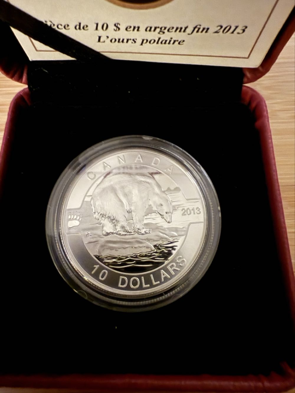 Canada Silver The Polar Bear $10  coin collectible [Barcode 623932043299] - Main Image 2