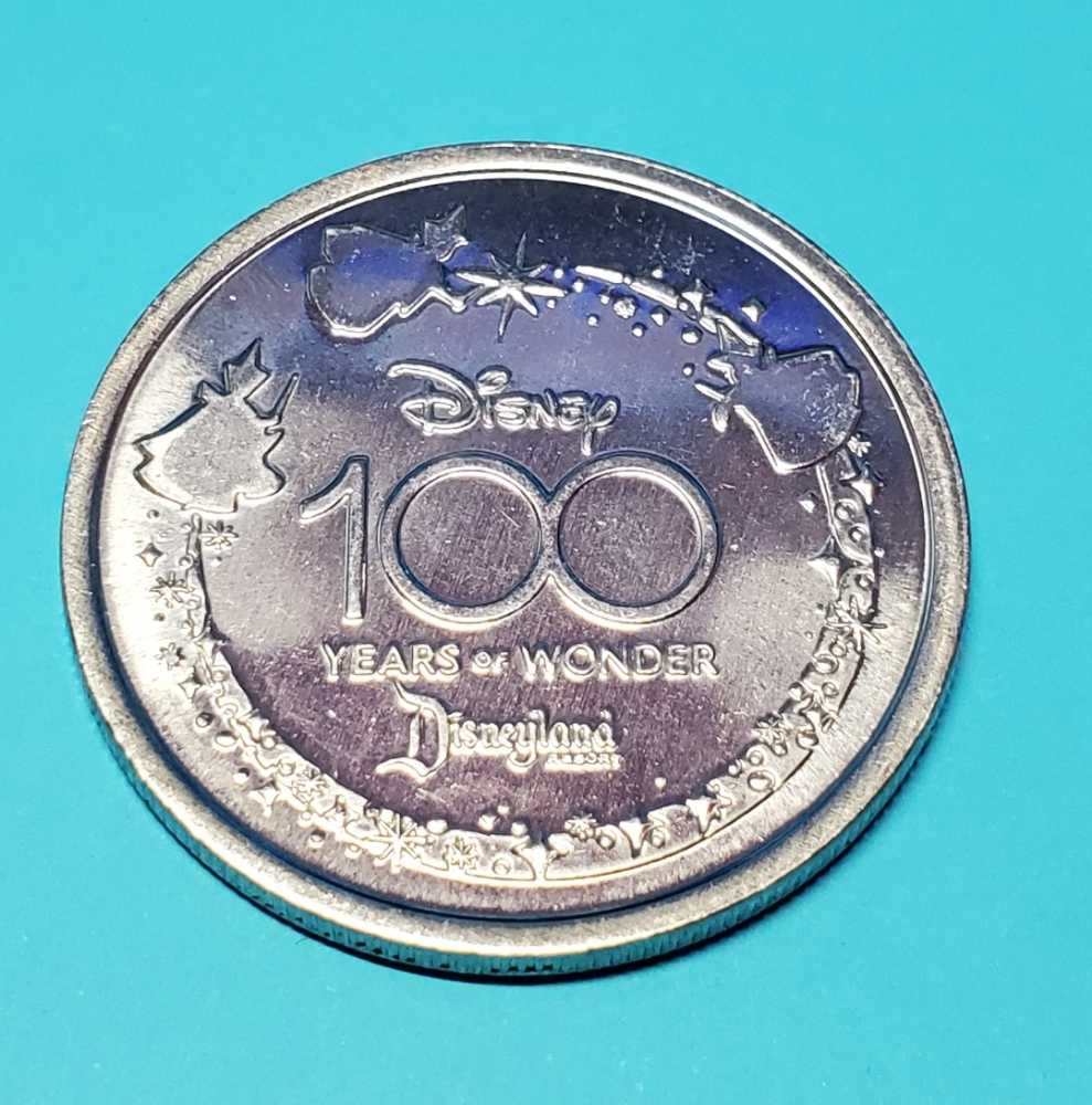 Disney 100 Years Of Wonder Pirates Of The Caribbean Skull And Swords  coin collectible - Main Image 2