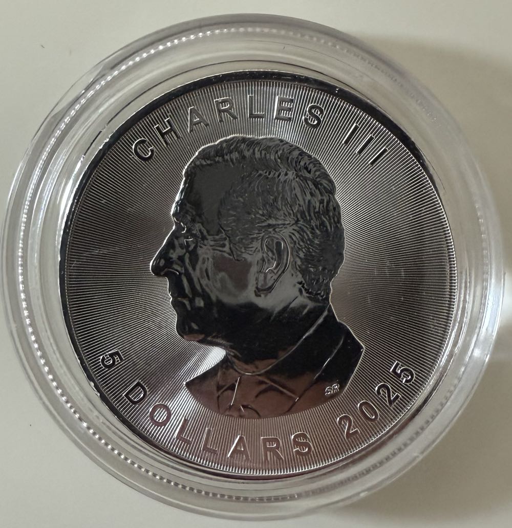 Maple Leaf  coin collectible - Main Image 4