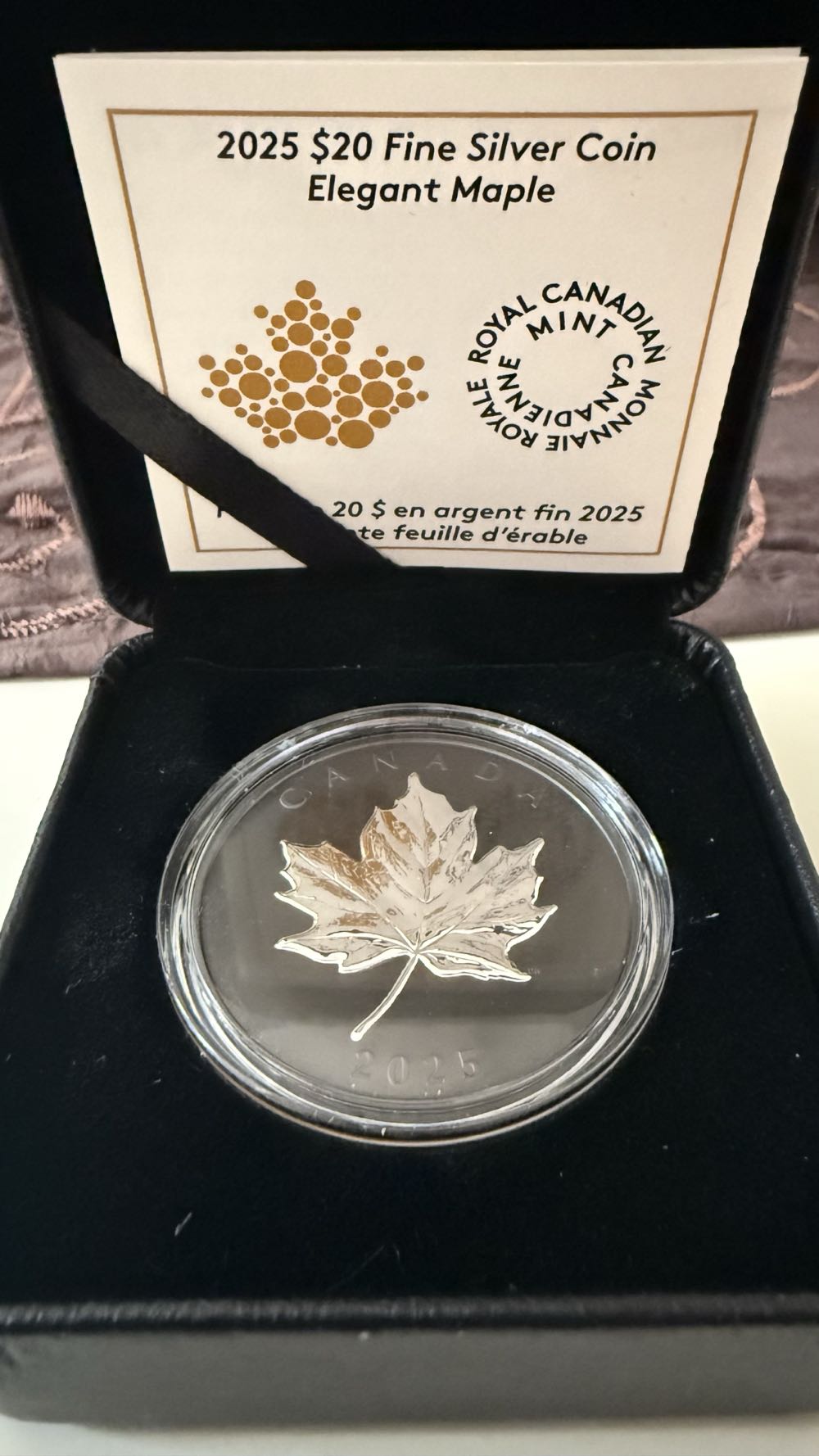 Maple Leaf Rhodium  coin collectible - Main Image 3