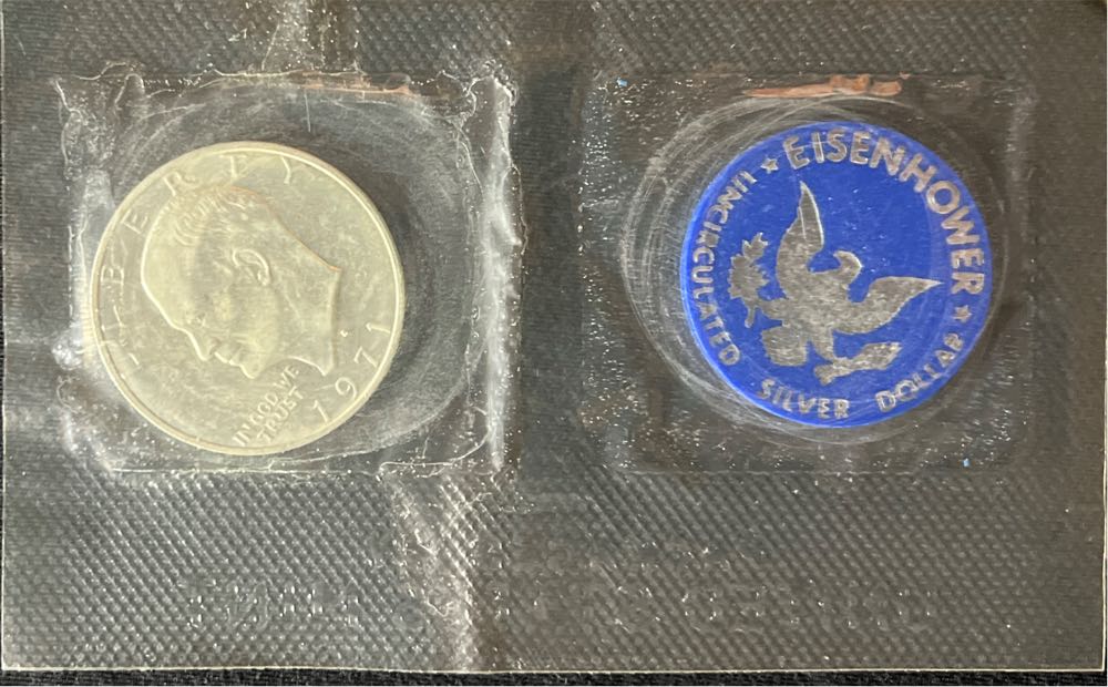 1972 S Ike Eisenhower Silver Dollar Brilliant Uncirculated Blue Pack 40% Silver  coin collectible - Main Image 2