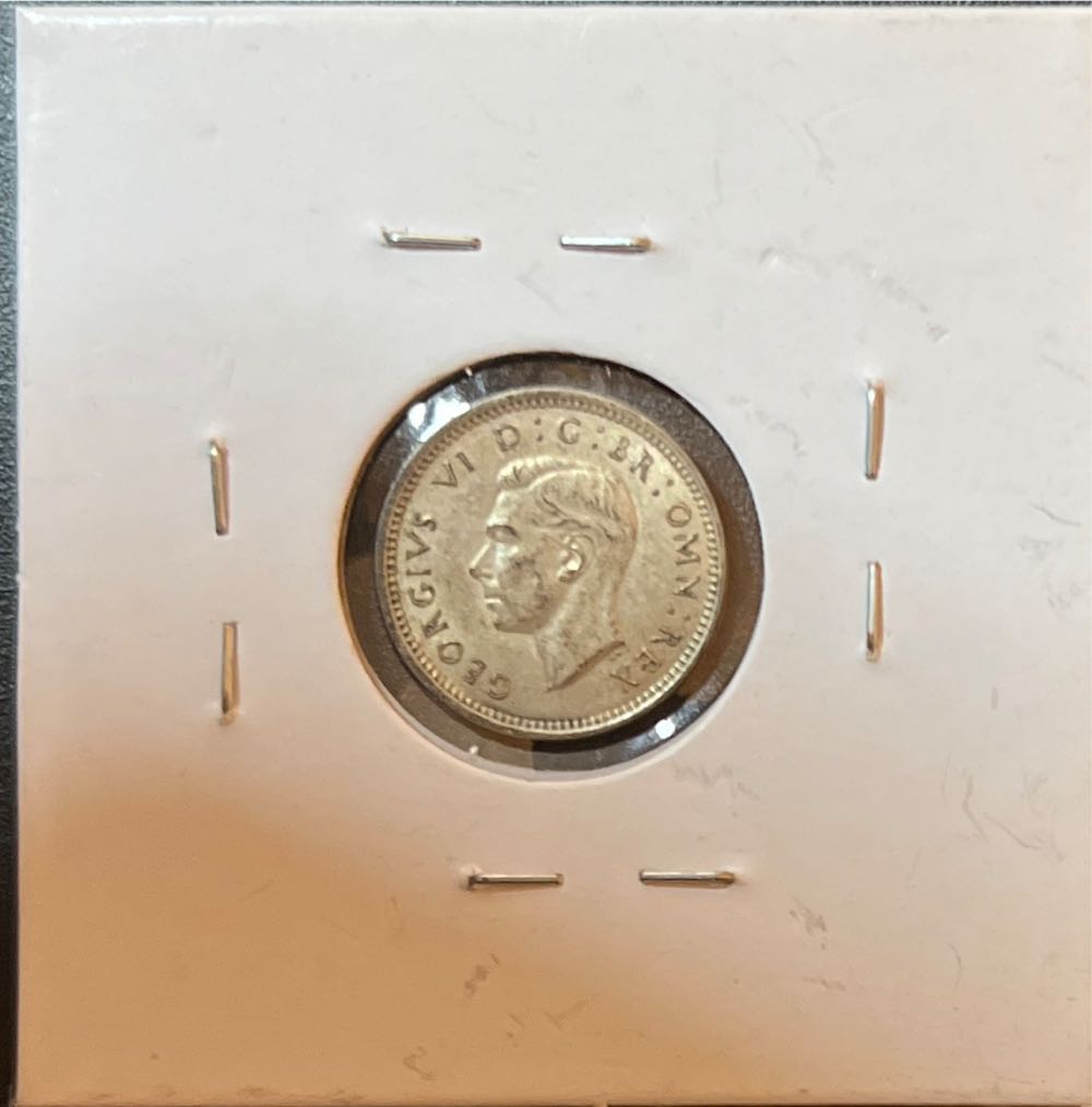 1941 Great Britain Silver 3 Pence   coin collectible - Main Image 2