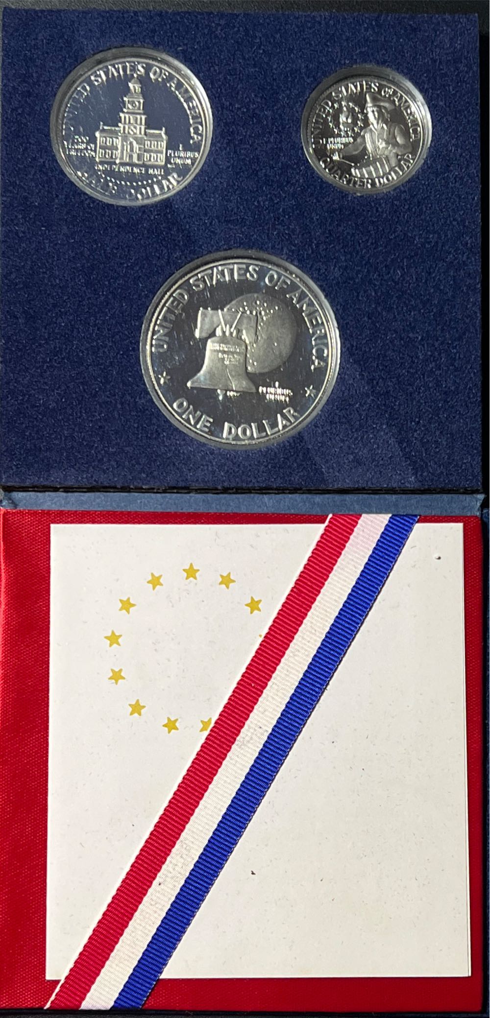 1776-1976 Silver United States Bicentennial Uncirculated Set  coin collectible - Main Image 3