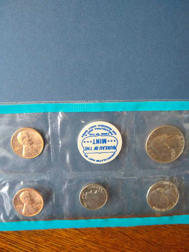 Uncirculated 1968  coin collectible - Main Image 3
