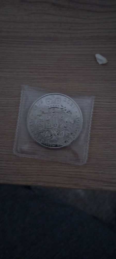 5 Pound Coin  coin collectible - Main Image 2
